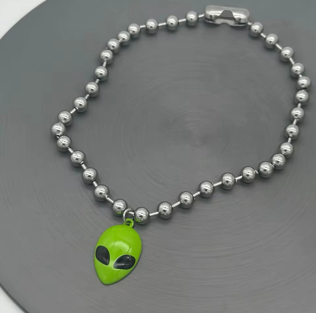 Alien Chain
