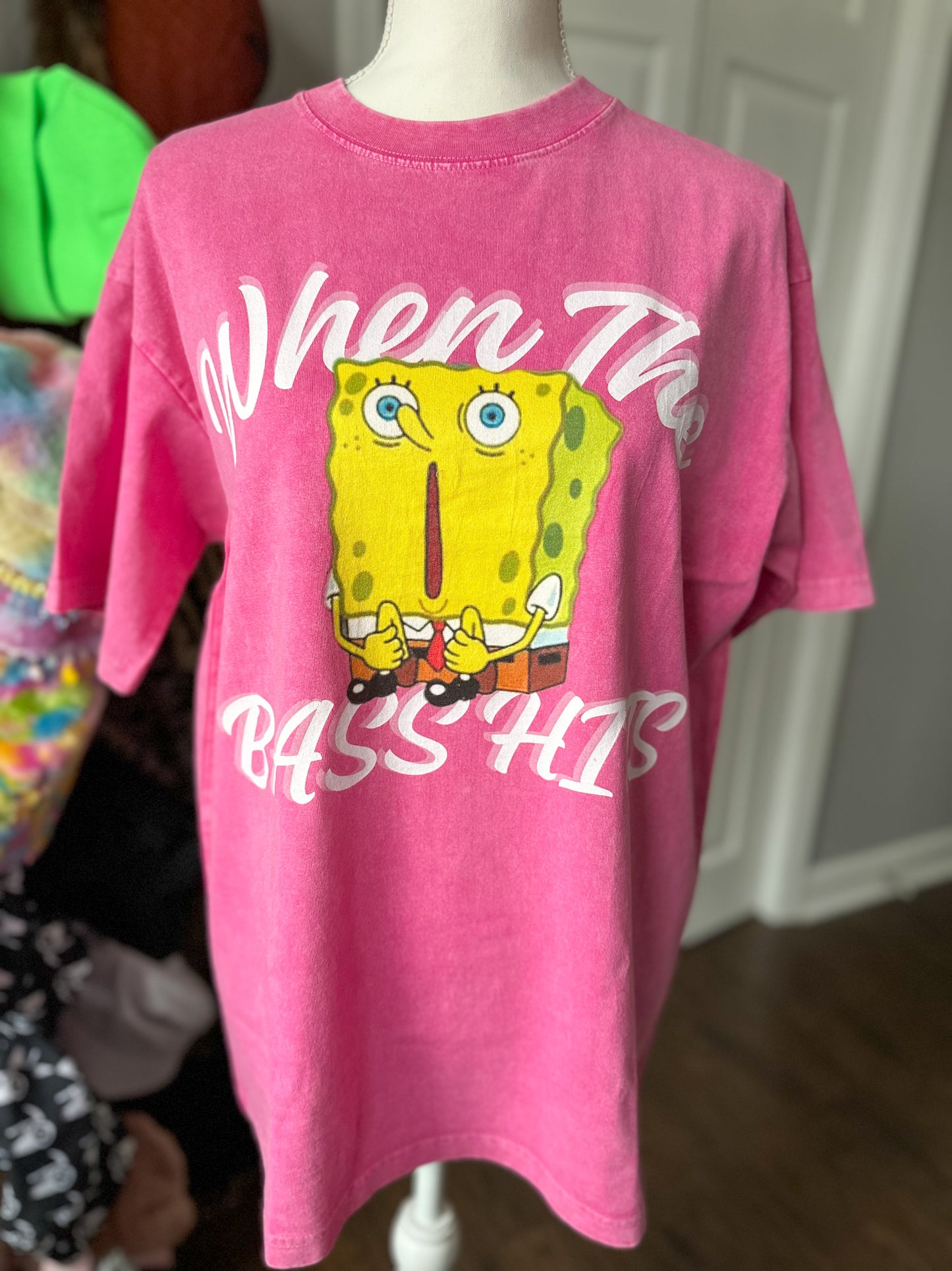 'WHEN THE BASS HITS' Oversized T-shirt