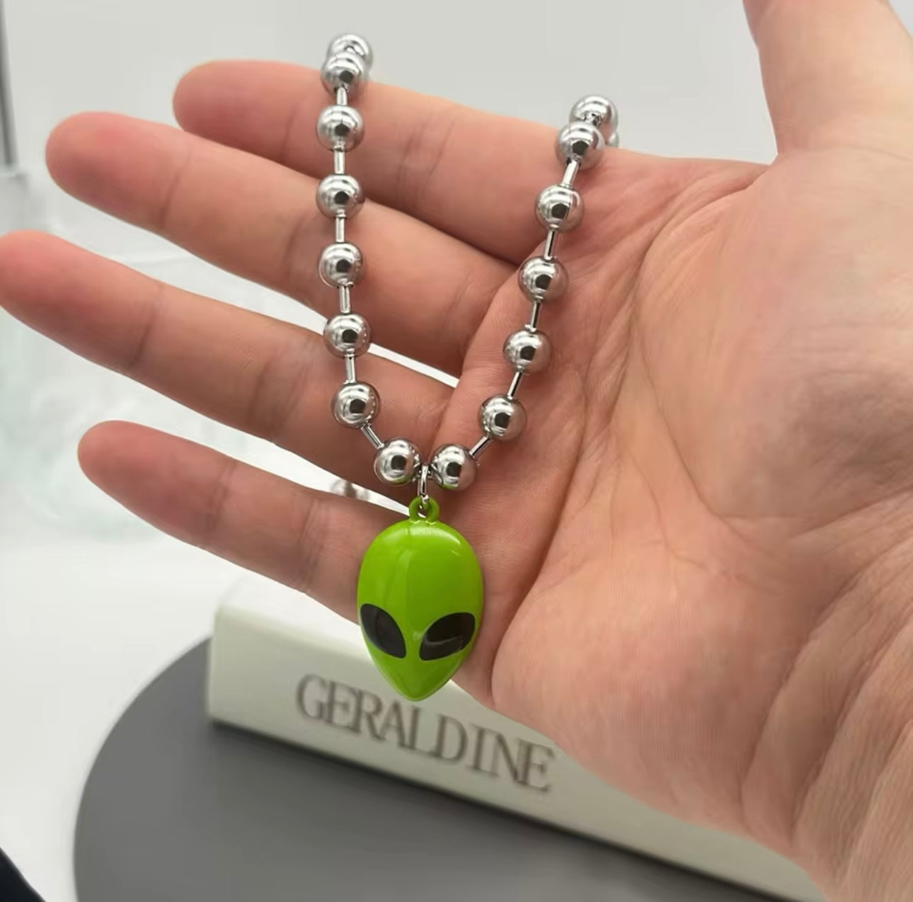 Alien Chain